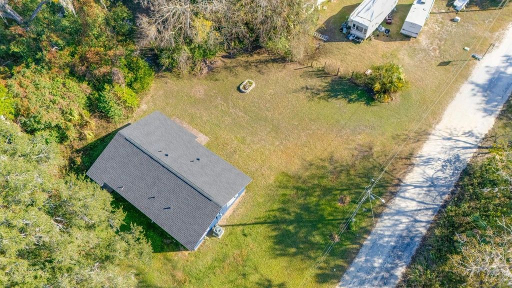 Image 3 of property listing at 19901 SW 109TH PLACE, Dunnellon, FL 34432