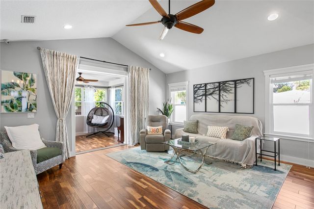 806 W FRANCES AVENUE, Tampa, FL 33602