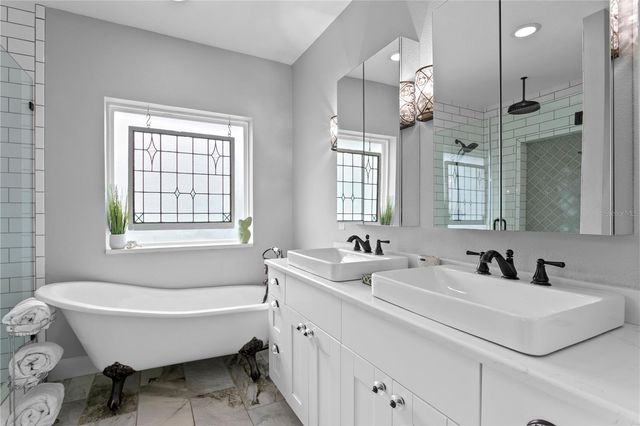 806 W FRANCES AVENUE, Tampa, FL 33602
