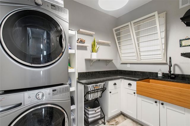 806 W FRANCES AVENUE, Tampa, FL 33602