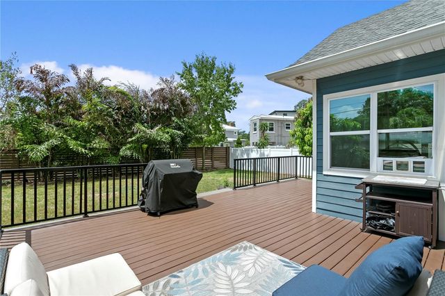 806 W FRANCES AVENUE, Tampa, FL 33602