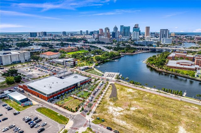 806 W FRANCES AVENUE, Tampa, FL 33602