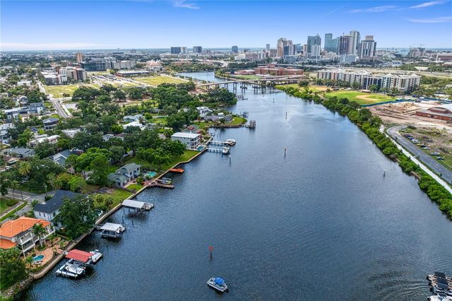 806 W FRANCES AVENUE, Tampa, FL 33602