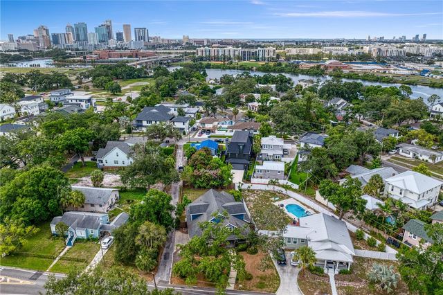 806 W FRANCES AVENUE, Tampa, FL 33602