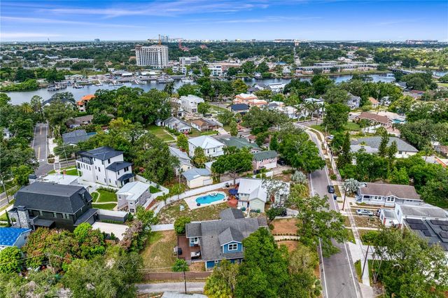 806 W FRANCES AVENUE, Tampa, FL 33602