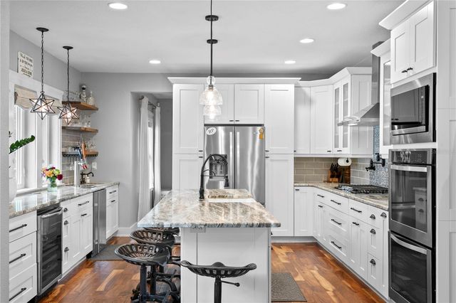 806 W FRANCES AVENUE, Tampa, FL 33602