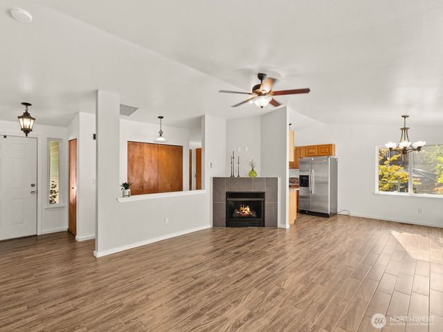 108 Noble Way, Granite Falls, WA 98252