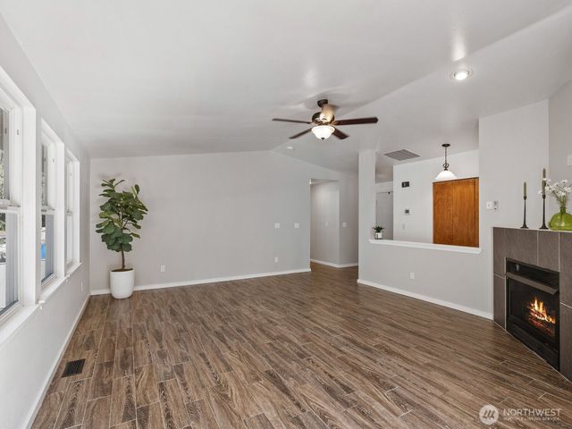 108 Noble Way, Granite Falls, WA 98252