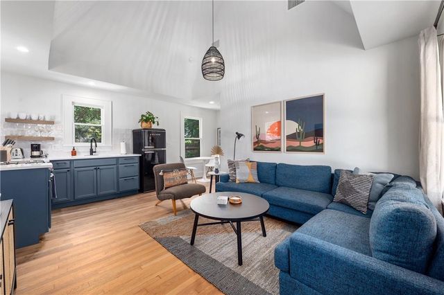 1503 Drake Ave A, Austin, TX 78704