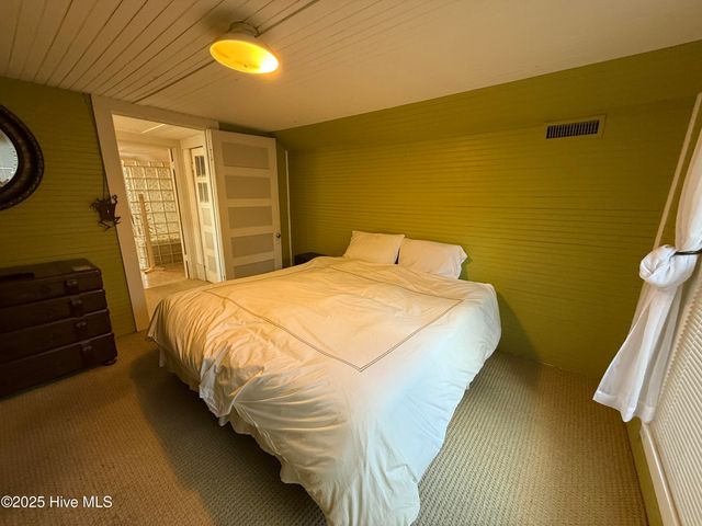 940 White Lake Drive, Elizabethtown, NC 28337