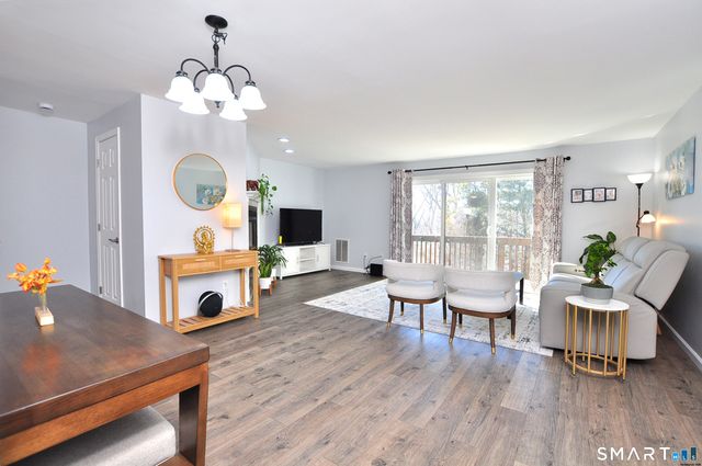 234 Skyview Drive 234, Cromwell, CT 06416