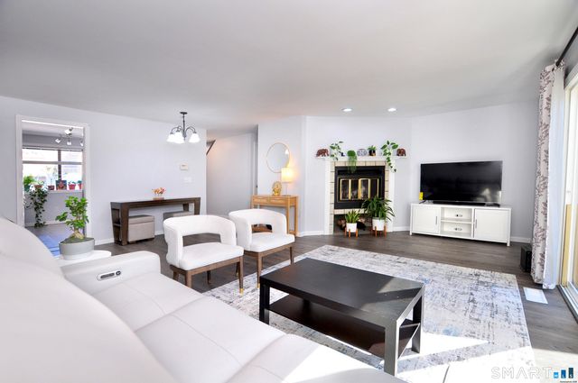 234 Skyview Drive 234, Cromwell, CT 06416