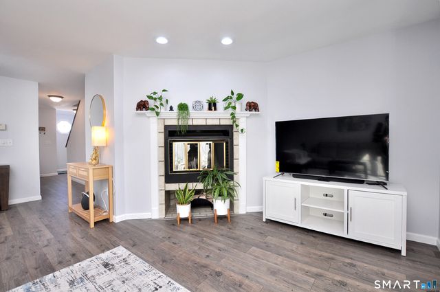 234 Skyview Drive 234, Cromwell, CT 06416