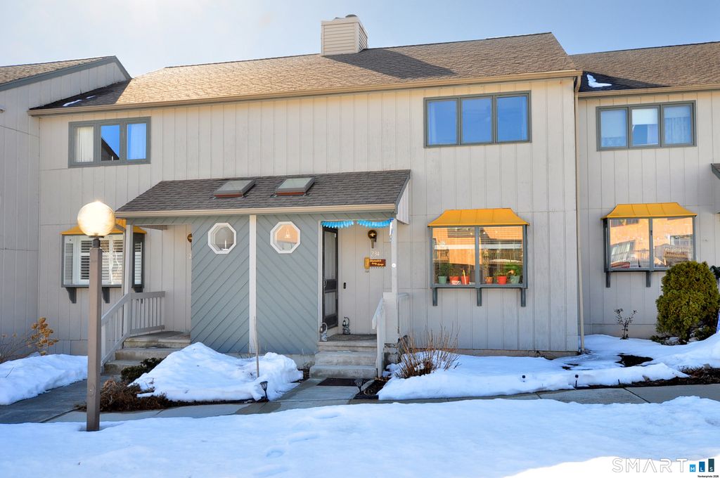 234 Skyview Drive 234, Cromwell, CT 06416