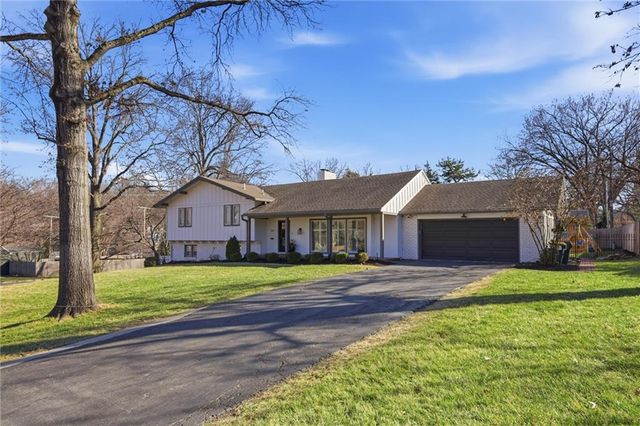 1901 W 70th Street, Mission Hills, KS 66208