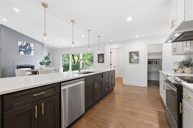 1901 W 70th Street, Mission Hills, KS 66208