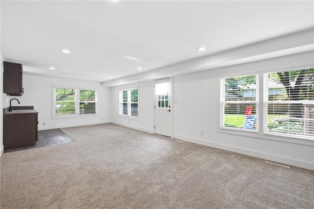 1901 W 70th Street, Mission Hills, KS 66208
