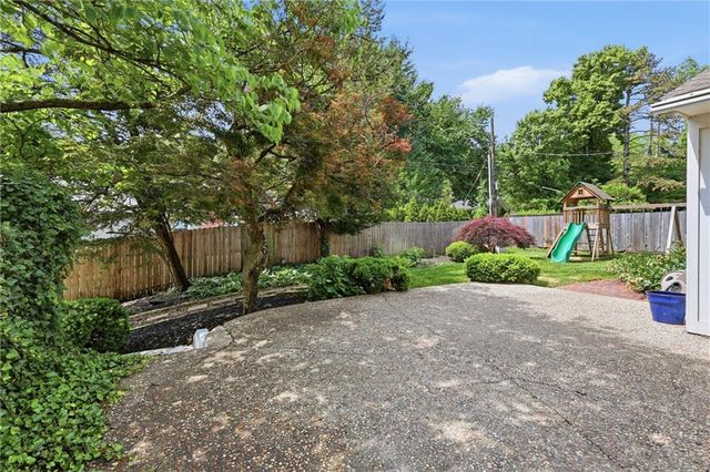 1901 W 70th Street, Mission Hills, KS 66208
