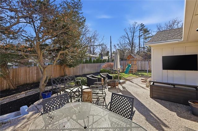 1901 W 70th Street, Mission Hills, KS 66208