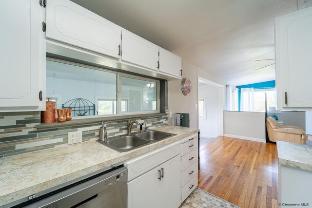 3117 DOUGLAS ST, Cheyenne, WY 82009
