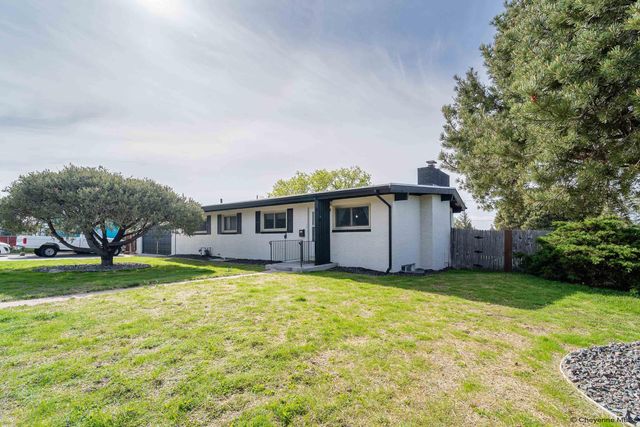 3117 DOUGLAS ST, Cheyenne, WY 82009