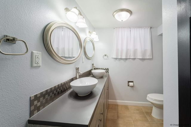 3117 DOUGLAS ST, Cheyenne, WY 82009