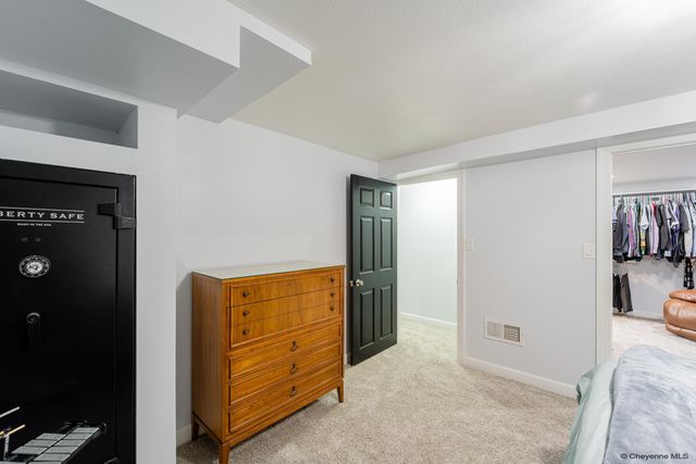 3117 DOUGLAS ST, Cheyenne, WY 82009