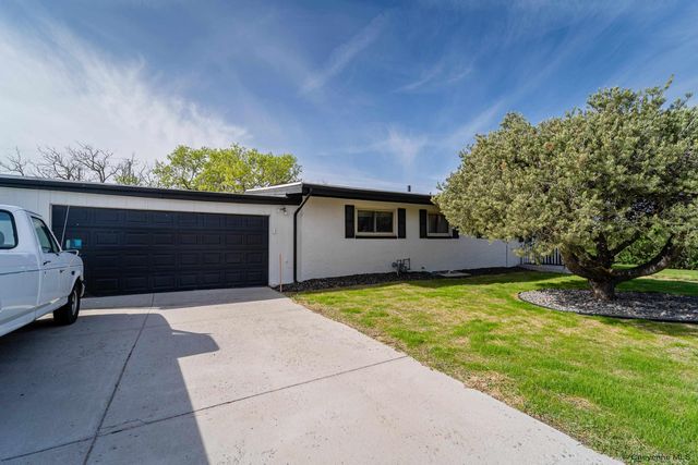 3117 DOUGLAS ST, Cheyenne, WY 82009