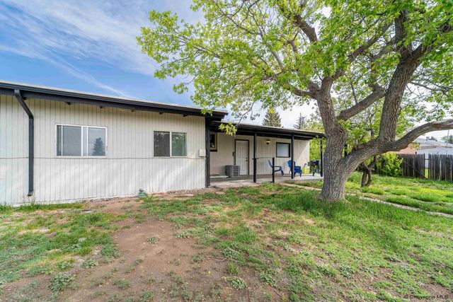 3117 DOUGLAS ST, Cheyenne, WY 82009