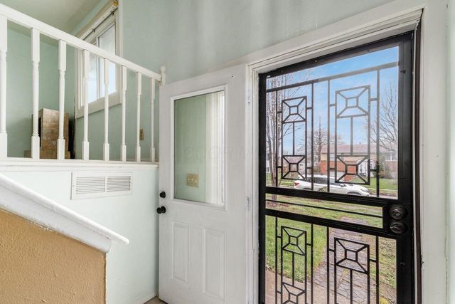 5185 Rutledge Drive S, Columbus, OH 43232