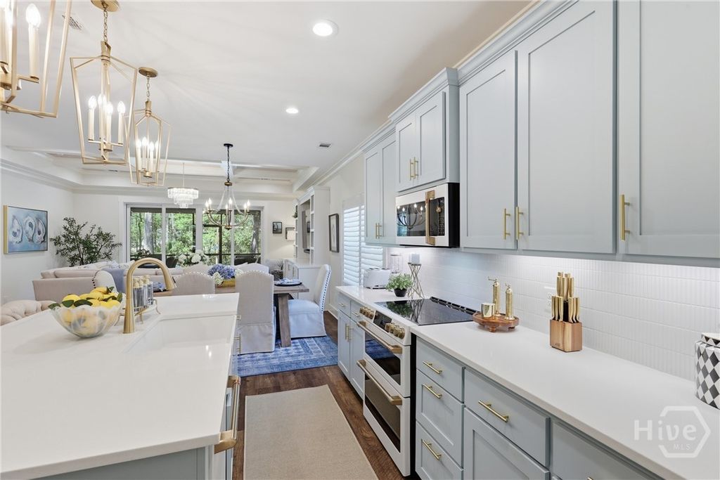 Image 14 of property listing at 586 Enclave Drive, Richmond Hill, GA 31324