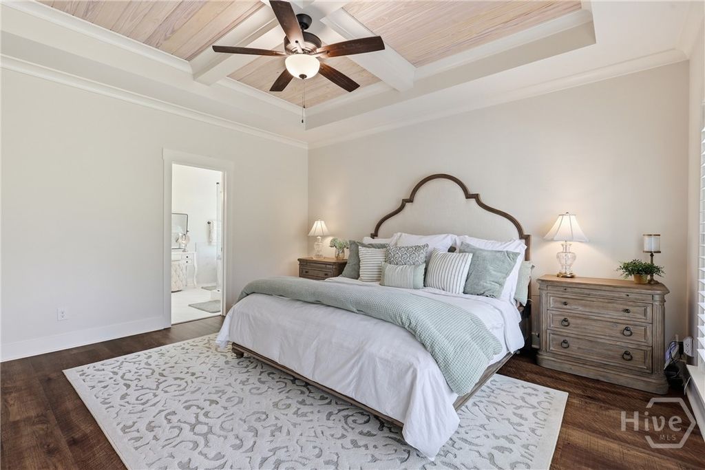 Image 24 of property listing at 586 Enclave Drive, Richmond Hill, GA 31324
