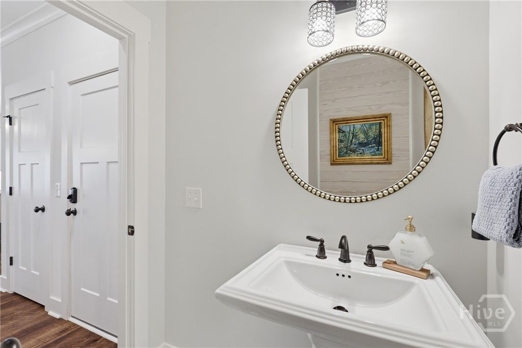 Image 31 of property listing at 586 Enclave Drive, Richmond Hill, GA 31324