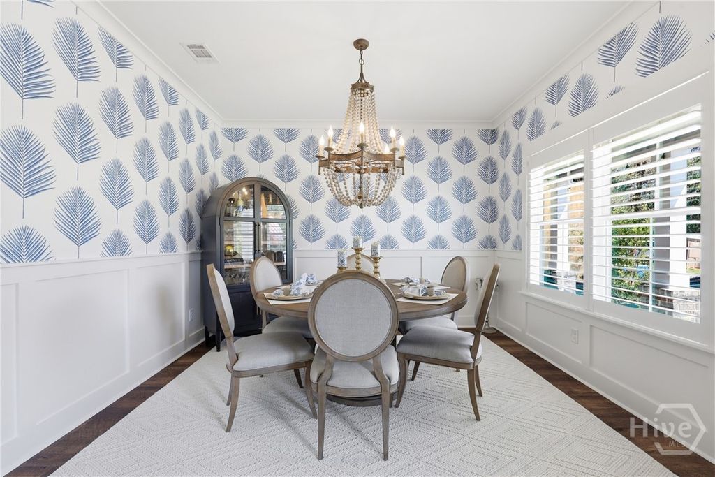 Image 9 of property listing at 586 Enclave Drive, Richmond Hill, GA 31324