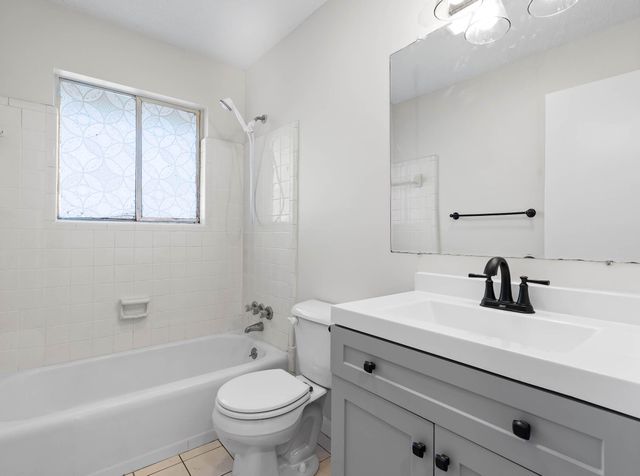 4220 Tacoma Avenue Suite A, Chattanooga, TN 37415