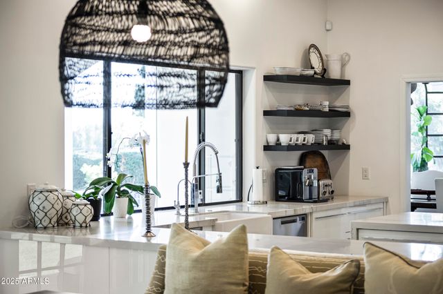 5532 E SANNA Street, Paradise Valley, AZ 85253