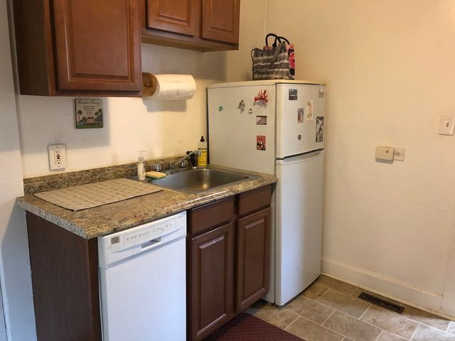 24 Merrymount Rd 1L, Quincy, MA 02169