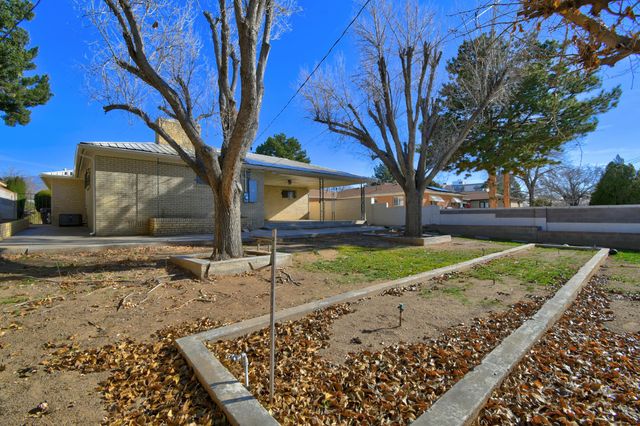 2729 Chama Street NE, Albuquerque, NM 87110
