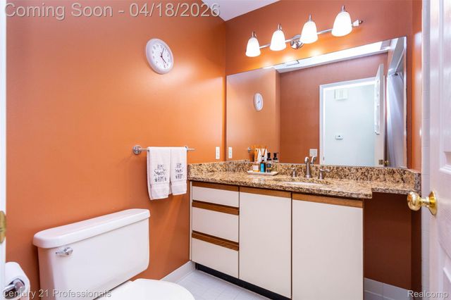 1256 Autumn Drive, Troy, MI 48098