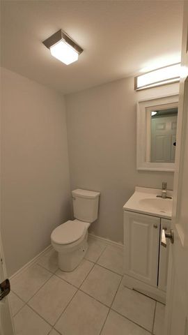 7725 Champion Pines Drive 31, Spring, TX 77379
