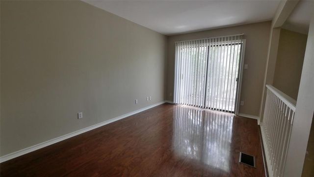 7725 Champion Pines Drive 31, Spring, TX 77379