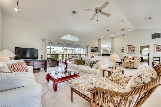 3025 Turtle Gait LN, Sanibel, FL 33957
