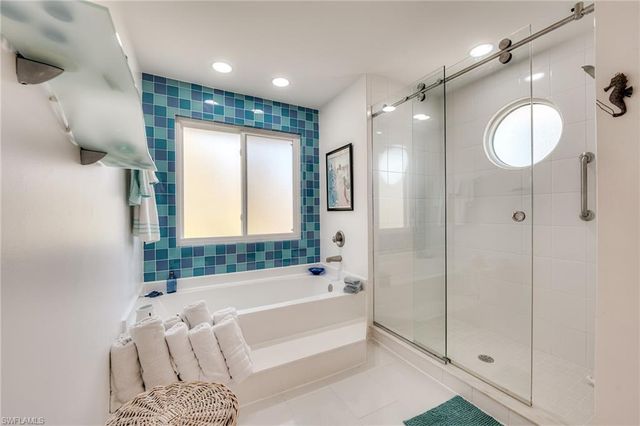 3025 Turtle Gait LN, Sanibel, FL 33957