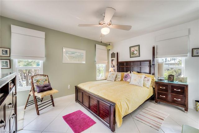 3025 Turtle Gait LN, Sanibel, FL 33957