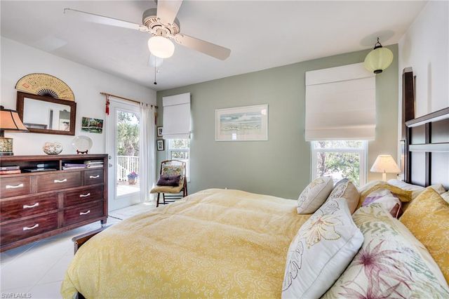 3025 Turtle Gait LN, Sanibel, FL 33957