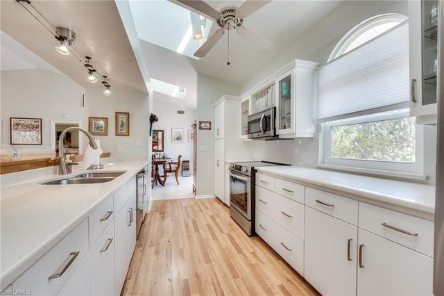 3025 Turtle Gait LN, Sanibel, FL 33957