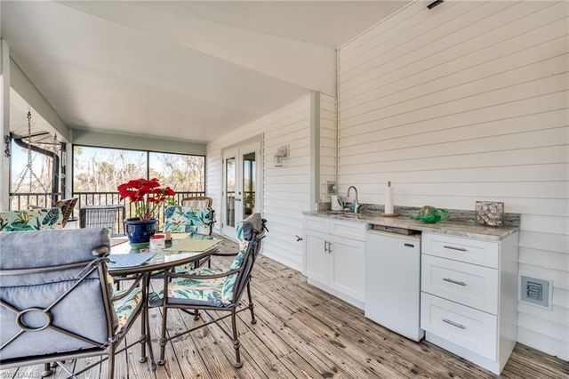 3025 Turtle Gait LN, Sanibel, FL 33957