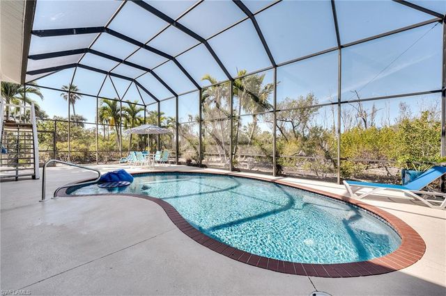3025 Turtle Gait LN, Sanibel, FL 33957