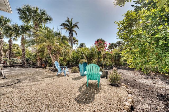 3025 Turtle Gait LN, Sanibel, FL 33957