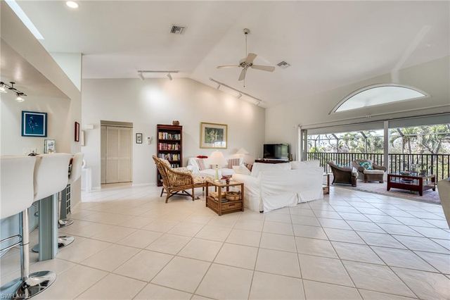 3025 Turtle Gait LN, Sanibel, FL 33957